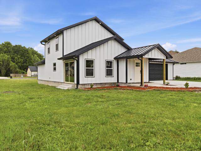 House for sale in Barry, Missouri