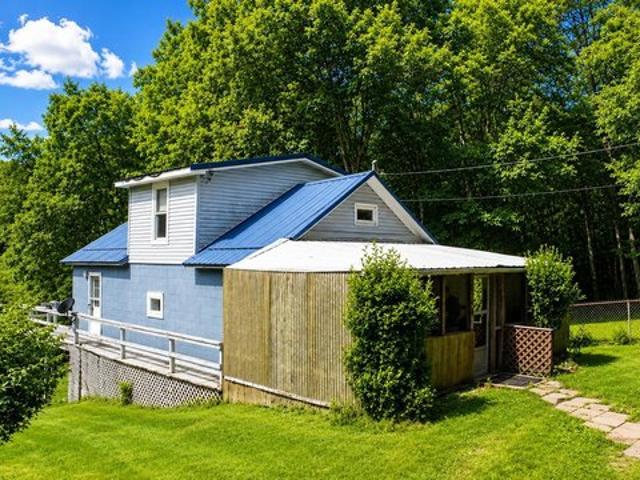 House for sale in Garrett, Maryland
