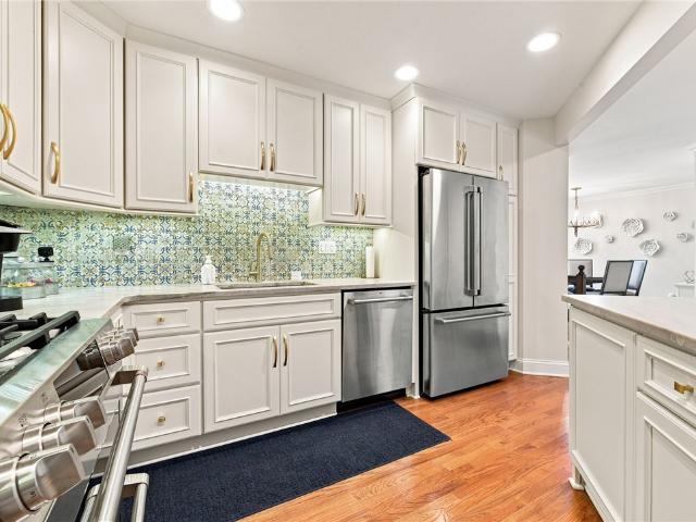 Townhouse for sale in Venetia, Pennsylvania