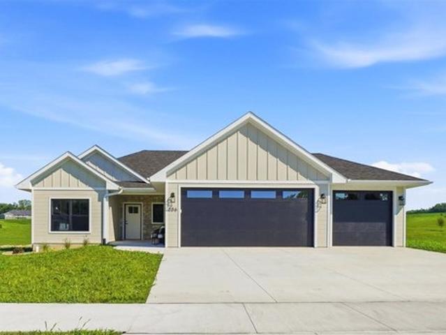 House for sale in Kalona, Iowa