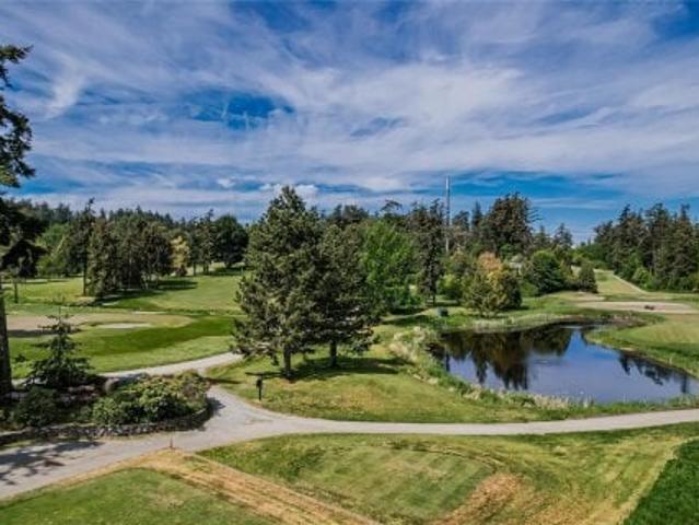 Condo for sale in Esquimalt, British Columbia
