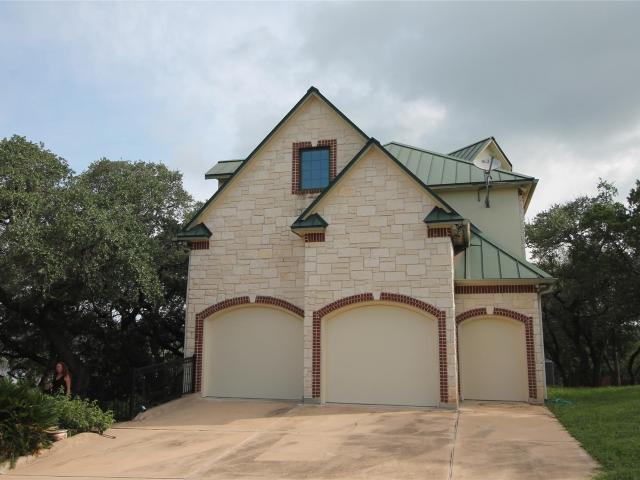 House for sale in Spicewood, Texas