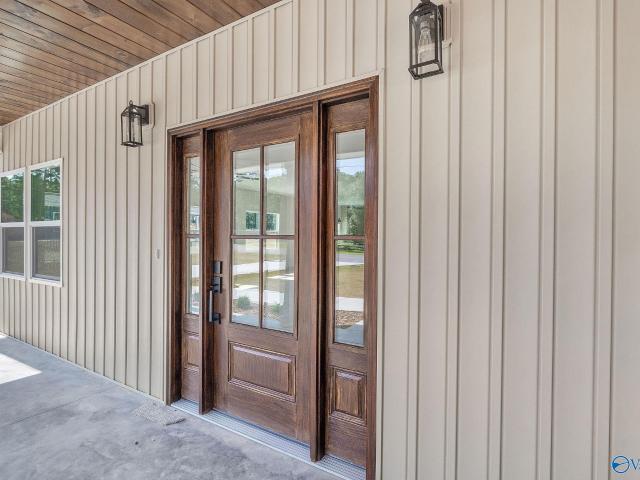 House for sale in Guntersville, Alabama