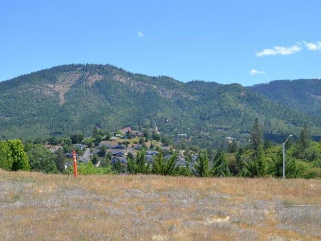Land for sale in Grants Pass