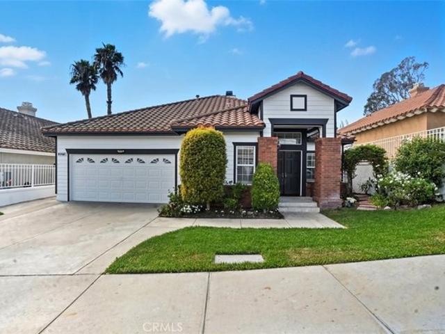 House for sale in Signal Hill, California