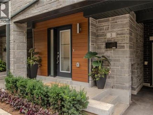 Townhouse for sale in Burlington, Ontario