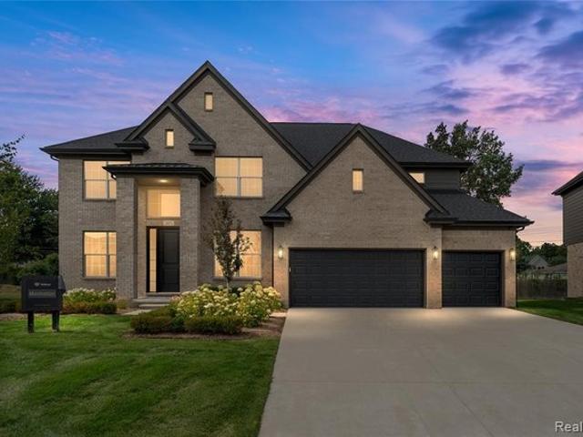 House for sale in Troy, Michigan