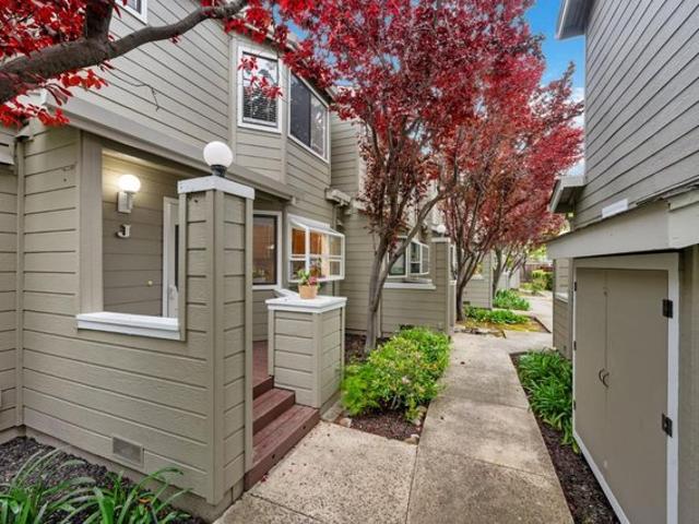 Townhouse for sale in Mountain View, California