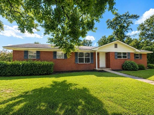 House for sale in Grenada, Mississippi