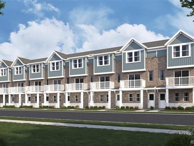 Townhouse for sale in Harper Woods, Michigan