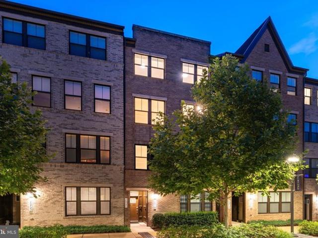Condo for sale in Virginia