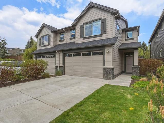 Townhouse for sale in Oregonia