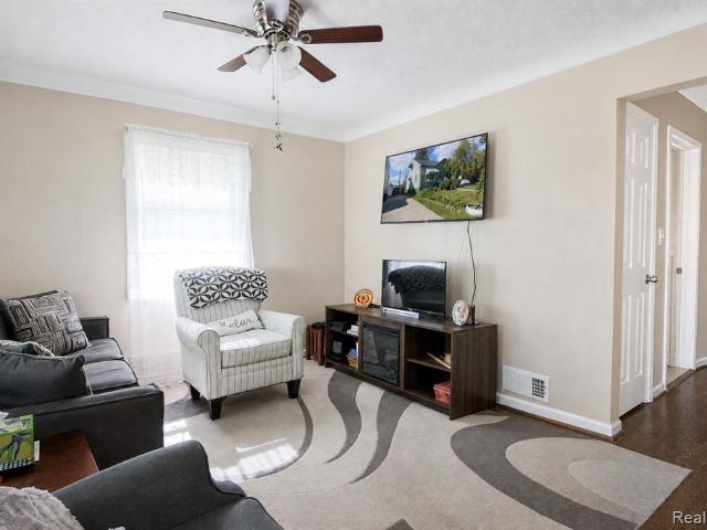 House for sale in Linden Park Subdivision, Wyandotte