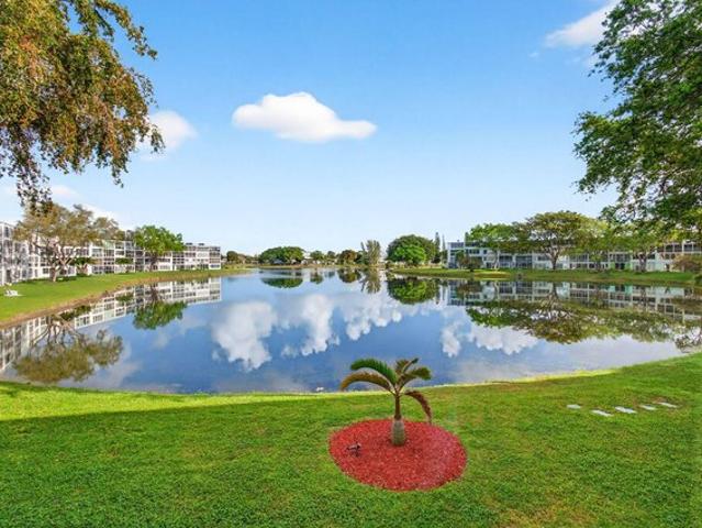 Condo for sale in Deerfield Beach, Florida
