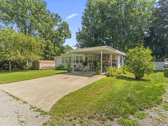 House for sale in Oshkosh, Wisconsin