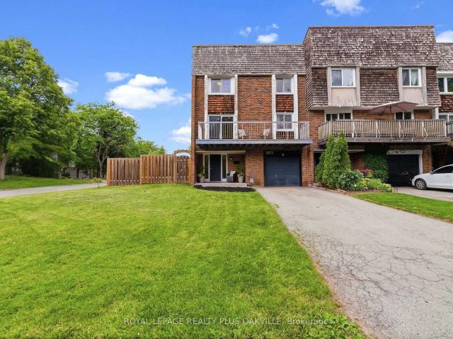 Townhouse for sale in Woburn, Ontario