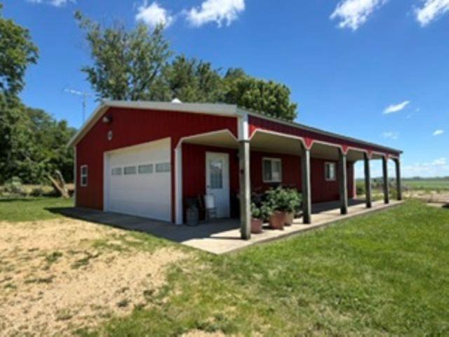 House for sale in Ashton, Illinois