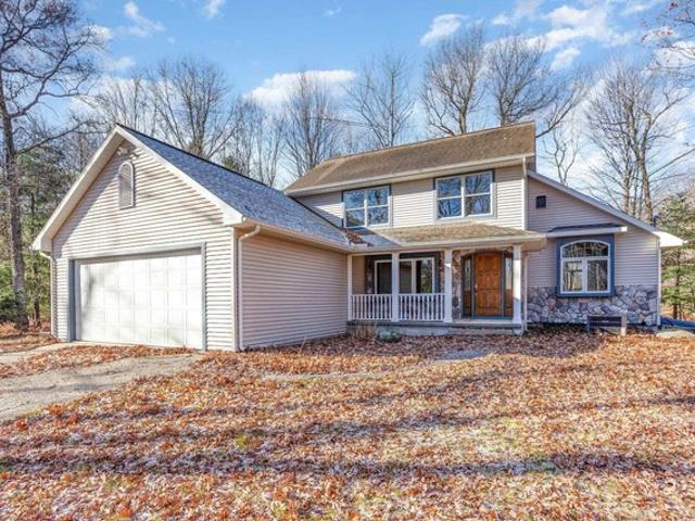 House for sale in Sanford, Michigan