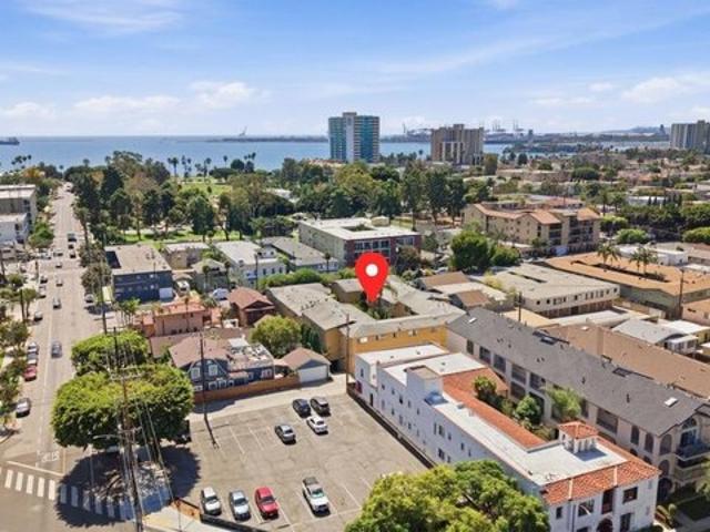 Condo for sale in Long Beach, California