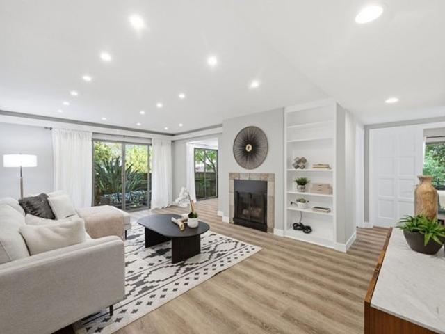 Condo for sale in Saratoga, California