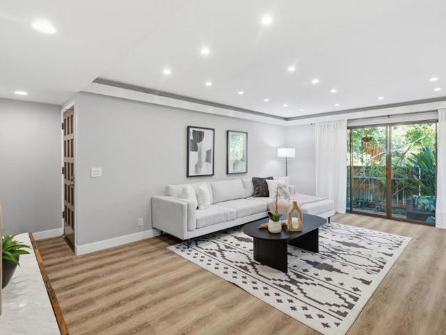 Condo for sale in Saratoga, California