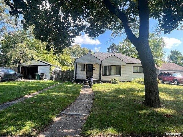 House for sale in Oak Park, Michigan