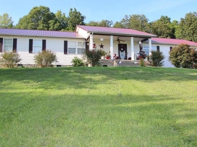 House for sale in Horse Cave, Kentucky
