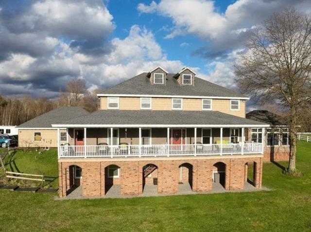 House for sale in Oneida, New York