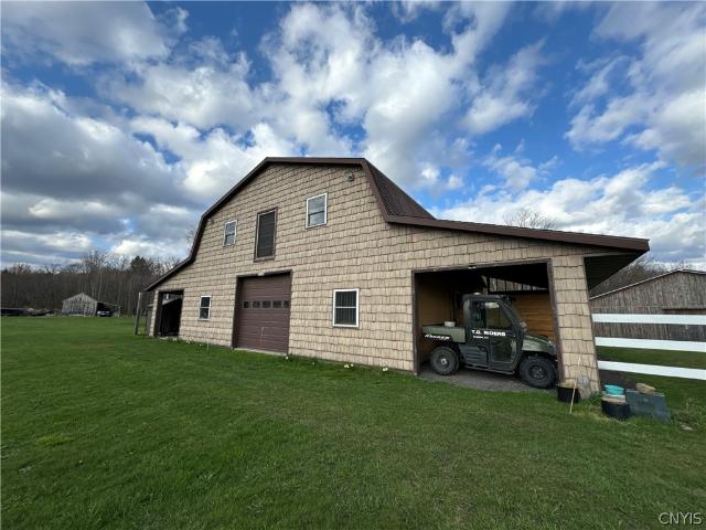 House for sale in Oneida, New York