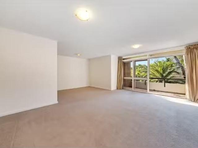 Apartment for rent in Lower North Shore, Sydney