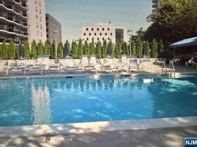 House for sale in Fort Lee, New Jersey