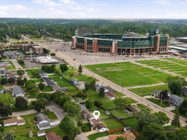 House for sale in Ashwaubenon, Wisconsin