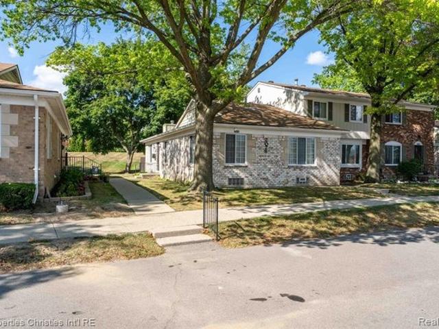 Condo for sale in Royal Oak, Michigan