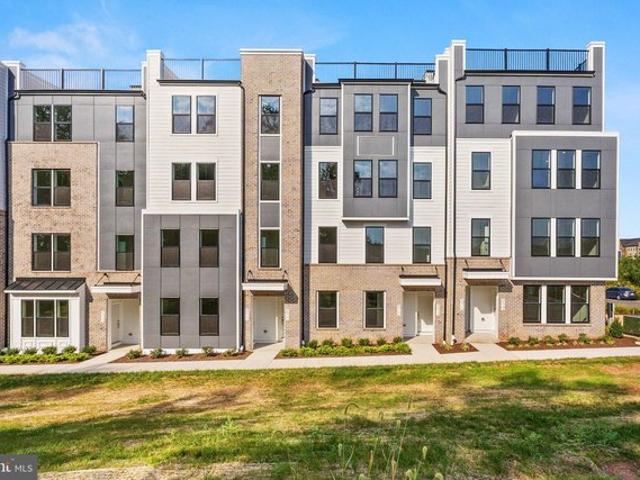 Condo for sale in Virginia