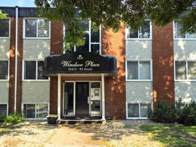 Condo for sale in Wedgewood, Alberta