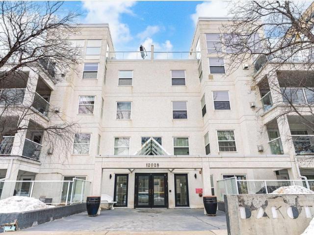 Apartment for sale in Wedgewood, Alberta