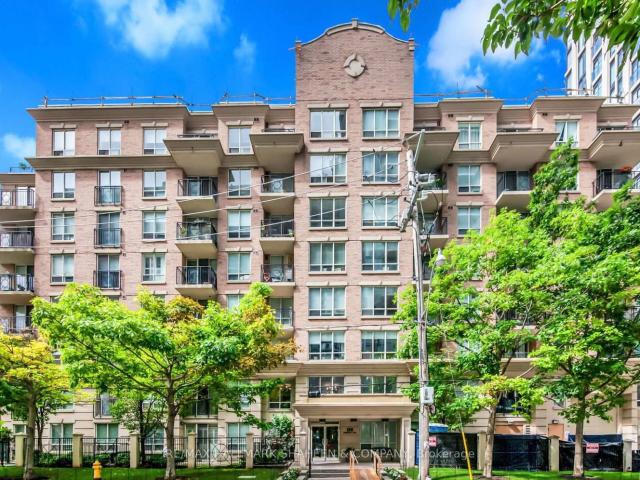Condo for sale in Toronto, Golden Horseshoe