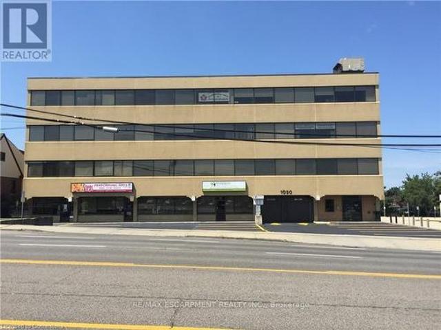 Commercial for rent in Hamilton