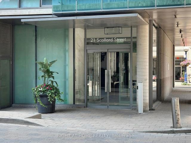 Condo for sale in Woburn, Ontario