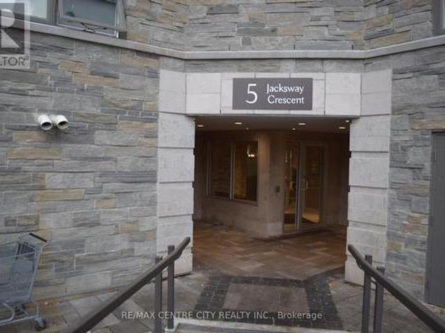Condo for sale in Arva, Ontario