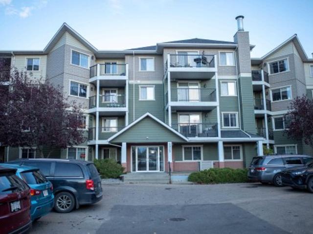 Condo for sale in Wedgewood, Alberta