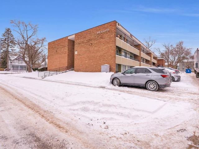 Condo for sale in Ypsilanti, Michigan
