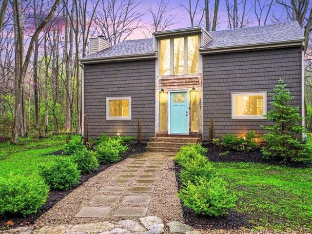 House for sale in Winona Lake, Indiana