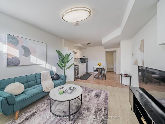 Townhouse for rent in Woburn, Ontario
