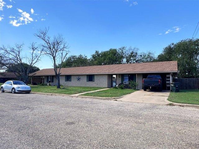 House for sale in Giddings, Lee County