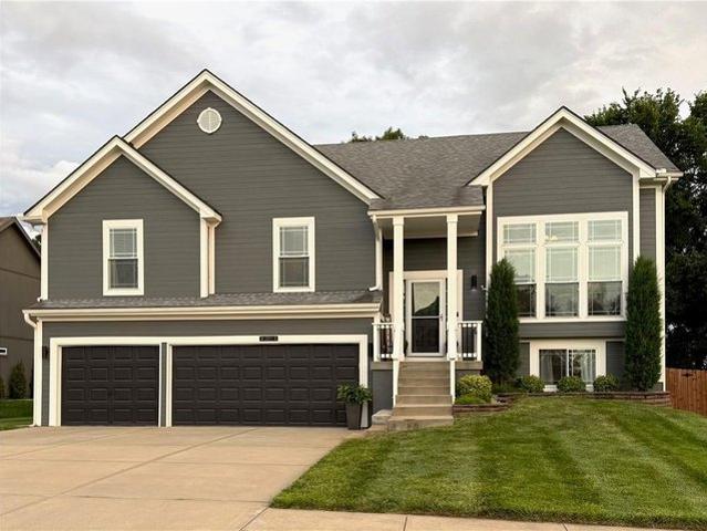 House for sale in Smithville, Missouri