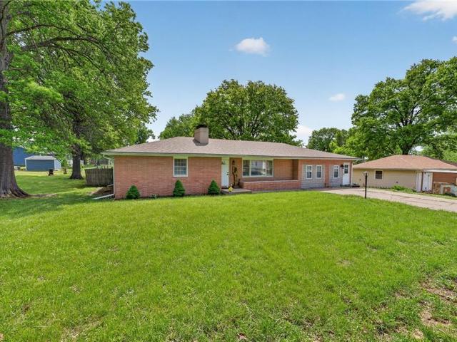 House for sale in Gower, Missouri