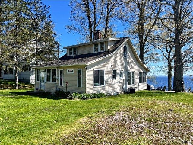 House for sale in Bernhards Bay, New York