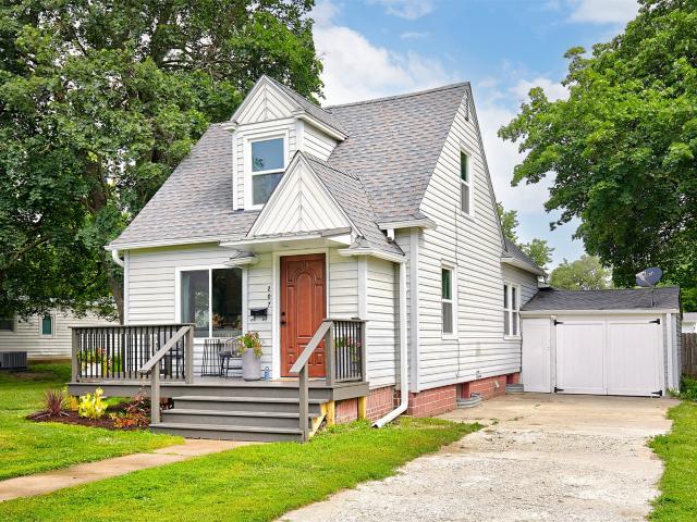 House for sale in Winterset, Iowa