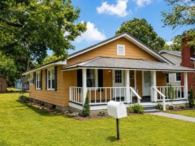 House for sale in Elizabethtown, Bladen County